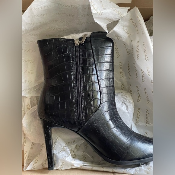 Kaanas Black Chicago Croc-Embossed Bootie New In Box - Picture 5 of 11
